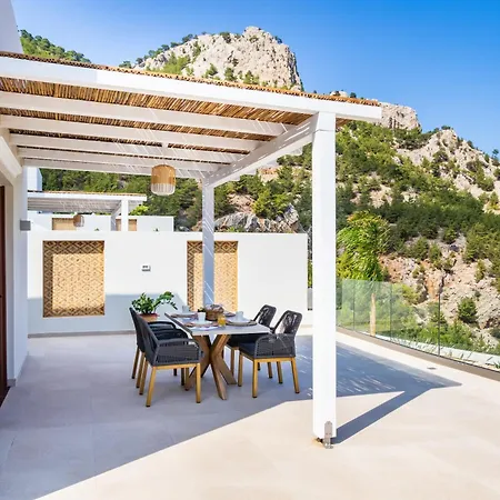 Mertelia Luxury