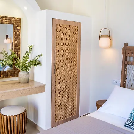 Mertelia Luxury Kyra Panagia