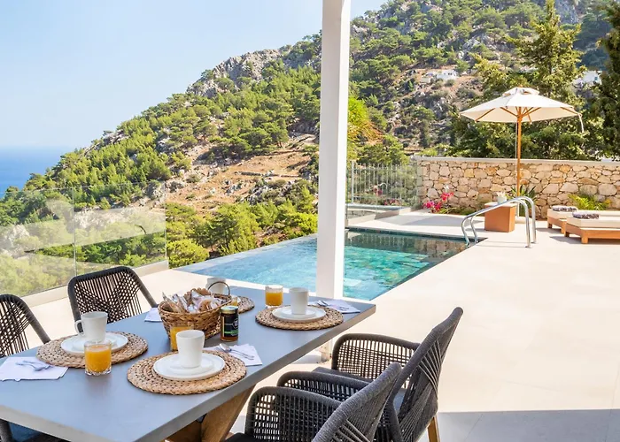 Mertelia Luxury Kyra Panagia