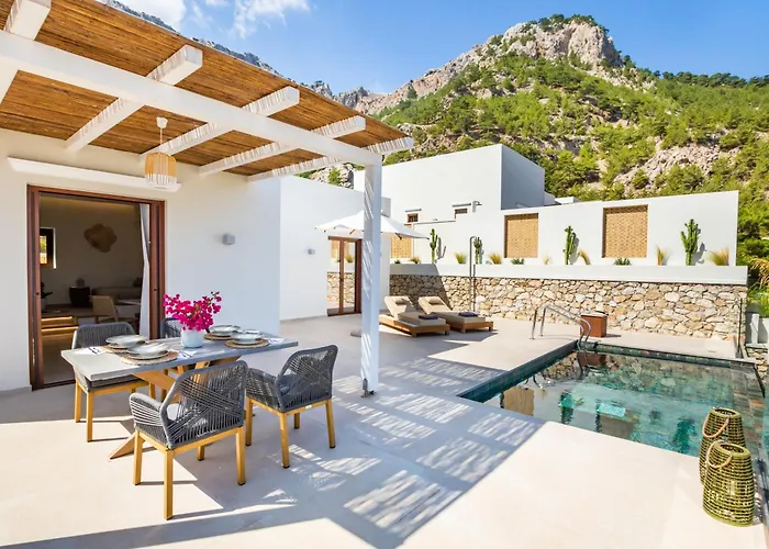 Mertelia Luxury Villa *