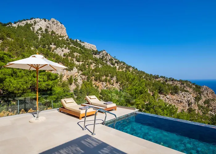 Mertelia Luxury * Kyra Panagia