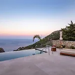 Mertelia Luxury 빌라 *