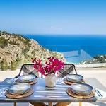 Mertelia Luxury 빌라 *