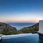 빌라 Mertelia Luxury