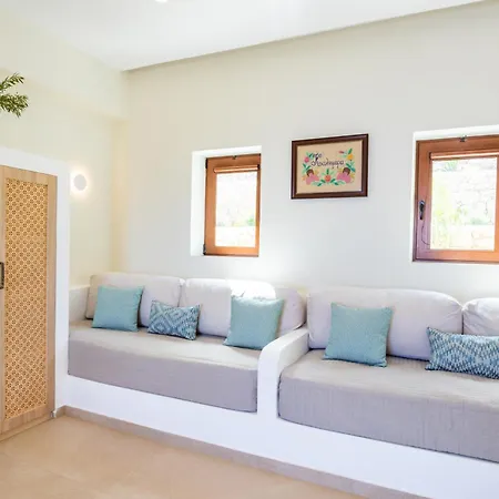 Villa Mertelia Luxury Kyra Panagia