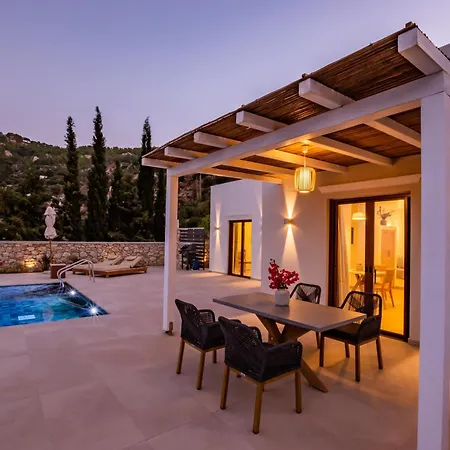 Mertelia Luxury Kyra Panagia