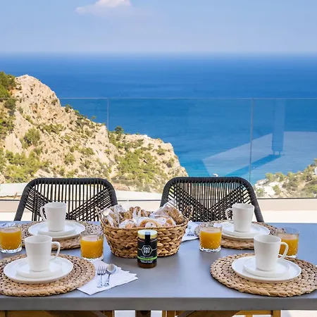 Mertelia Luxury Villa Kyra Panagia