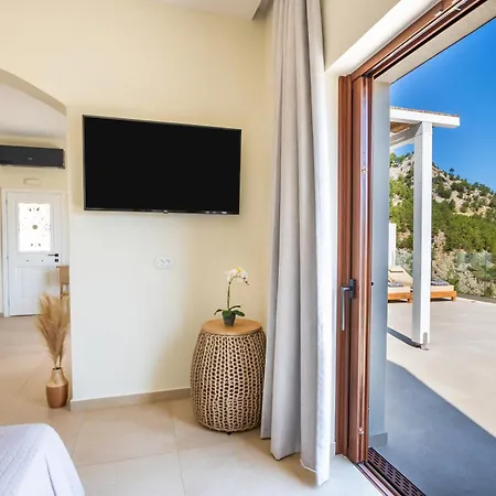 Mertelia Luxury *