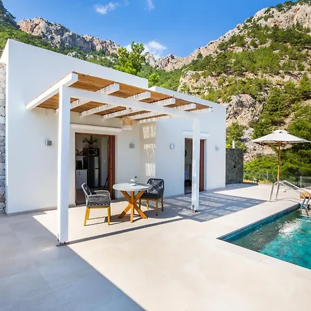Mertelia Luxury Villa