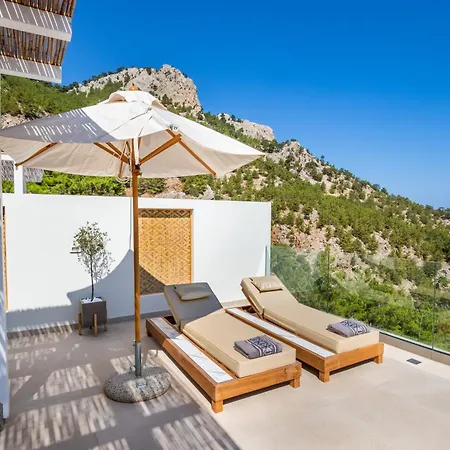 Mertelia Luxury * Kyra Panagia
