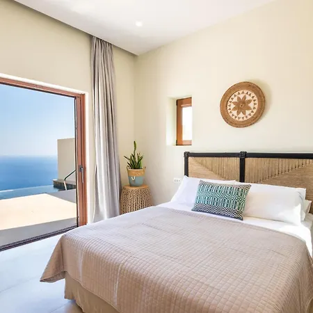 Mertelia Luxury Kyra Panagia