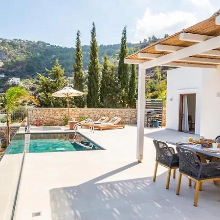Mertelia Luxury וילה