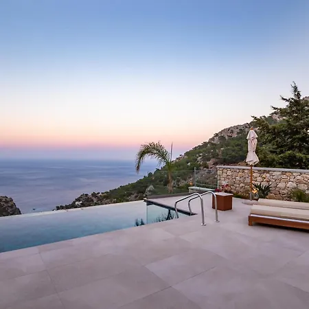 Mertelia Luxury Villa *