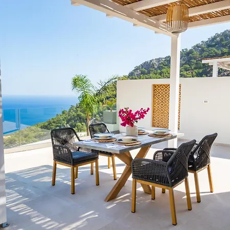 Mertelia Luxury Villa *