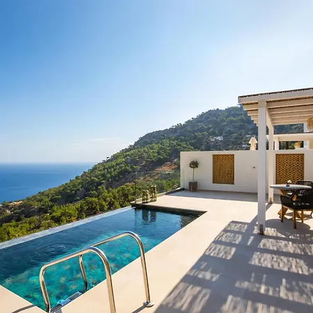Mertelia Luxury * Kyra Panagia