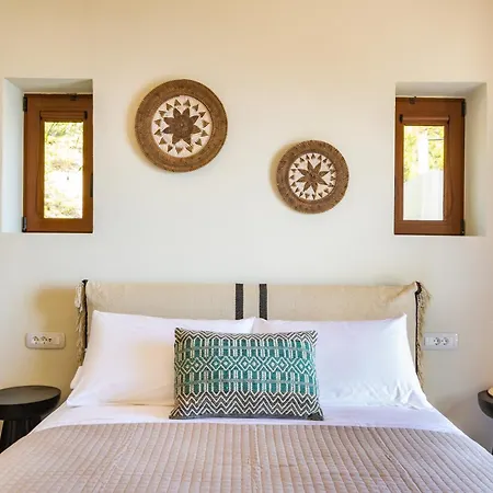 Mertelia Luxury * Kyra Panagia