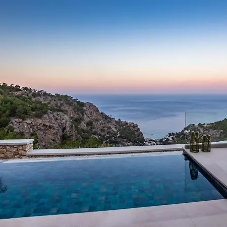 Mertelia Luxury Villa