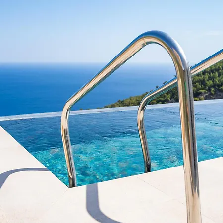 Mertelia Luxury Villa