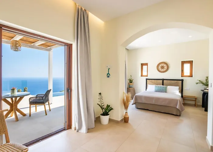 Mertelia Luxury Kyra Panagia