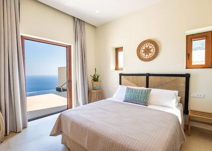 Mertelia Luxury Kyra Panagia