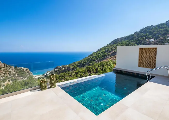 Mertelia Luxury * Kyra Panagia