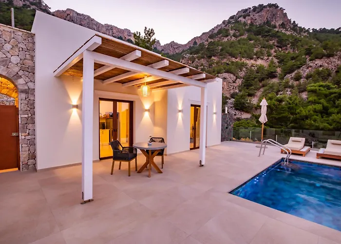 Mertelia Luxury Villa
