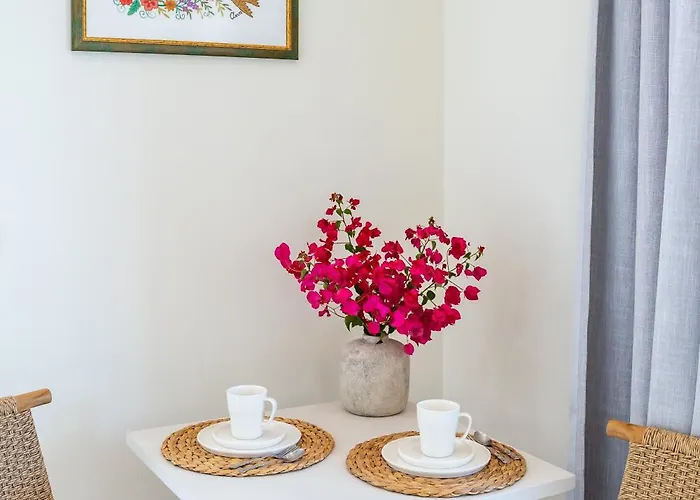 Mertelia Luxury * Kyra Panagia