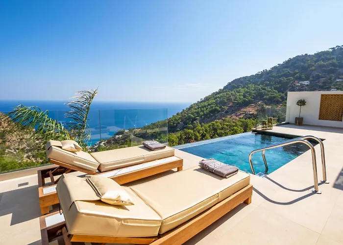 Mertelia Luxury Kyra Panagia